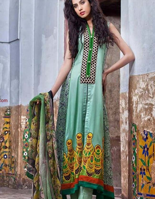 Load image into Gallery viewer, zebaisha by alzohaib textile green