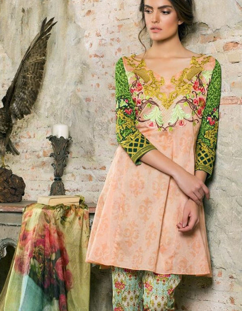 Load image into Gallery viewer, Tabassum Mughal Luxury Festive Collection&#39; 10b
