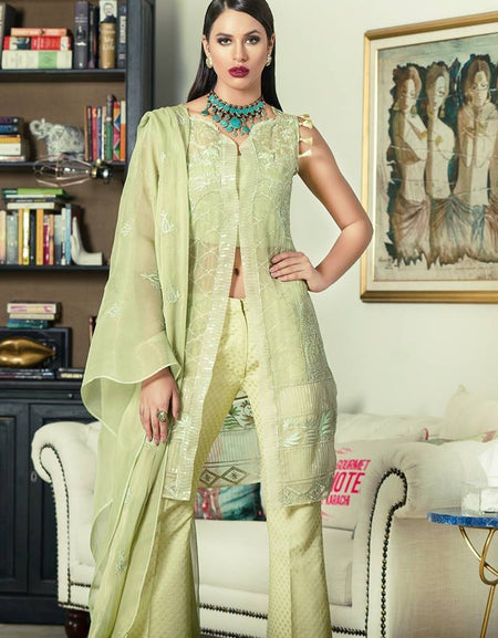AmnaAqeel Formal Collection green