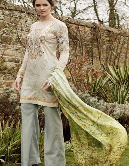 Load image into Gallery viewer, Tabassum Mughal Luxury Lawn Collection&#39;17D-5A
